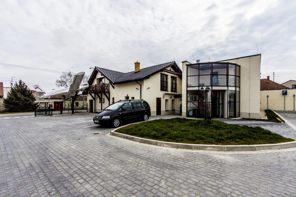 Penzion Cmelak Boleraz Exterior photo